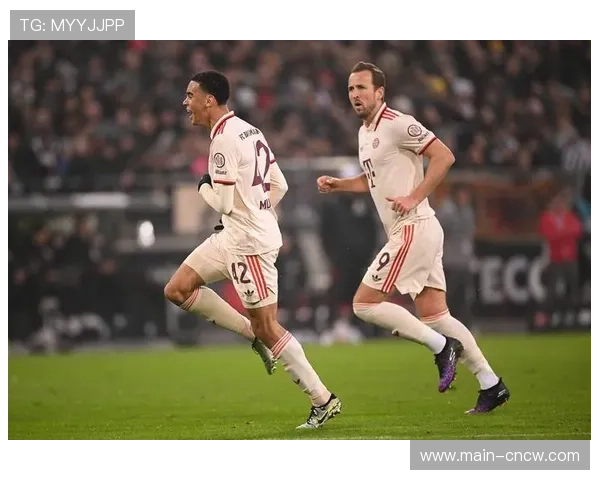 拜仁4-0大胜法兰克福，穆西亚拉一条龙破门